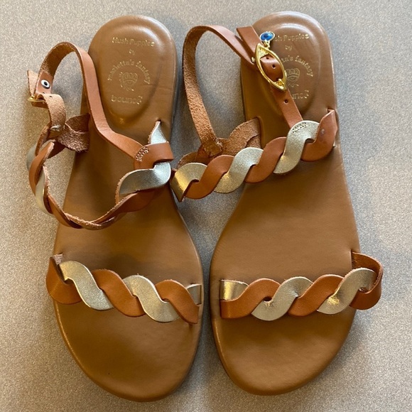 NWOT Hush Puppies Bounce by Marietta’s Fantasy Eye Clasp Sandals - Picture 1 of 6
